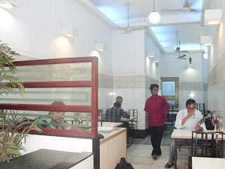 Gypsy Guest House Kolkata Restaurant