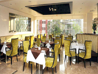 De Sovrani Hotel Kolkata Restaurant